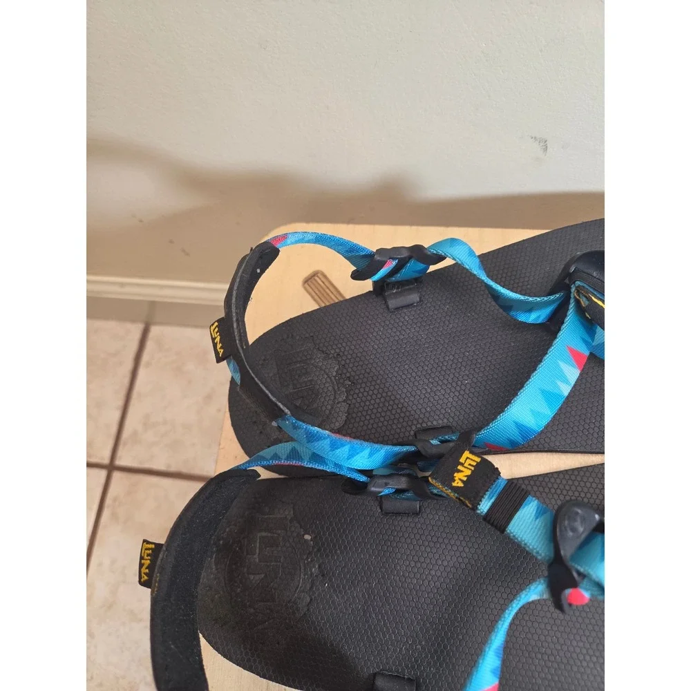 Luna Sandals Mono Winged Edition Mens 10 Blue Geometric Vibram Megagrip Hiking
